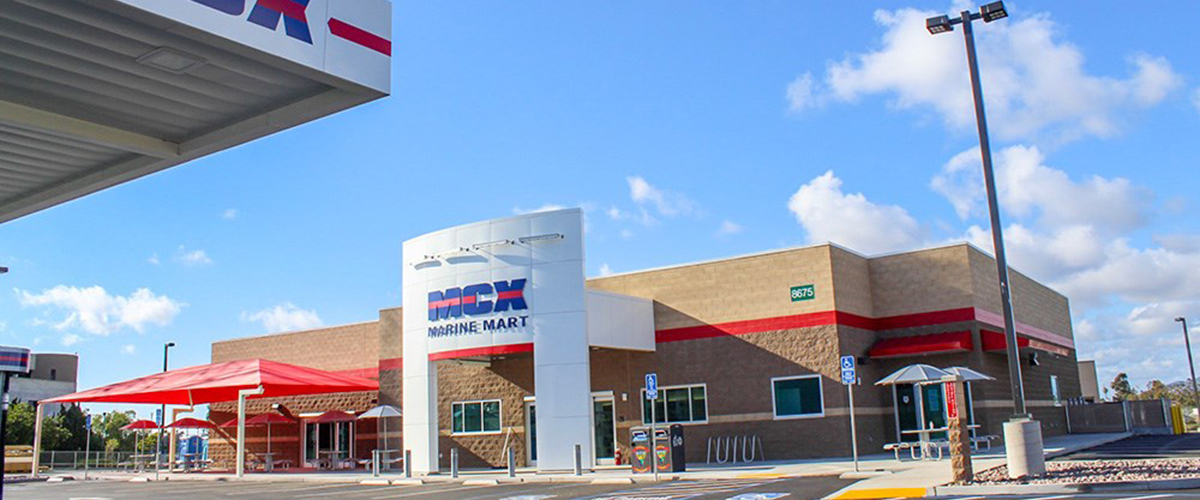 Image of the outside of the Marine Mart at Miramar Flight Line.